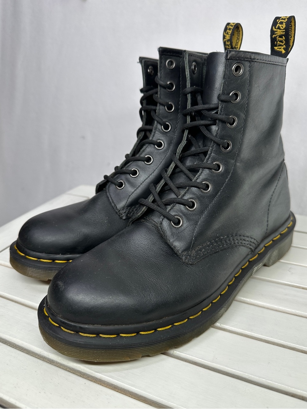 Dr Martens 1460 Black Smooth Leather 8 Eye Boots Womens 9